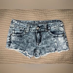 Almost famous youth jeans shorts